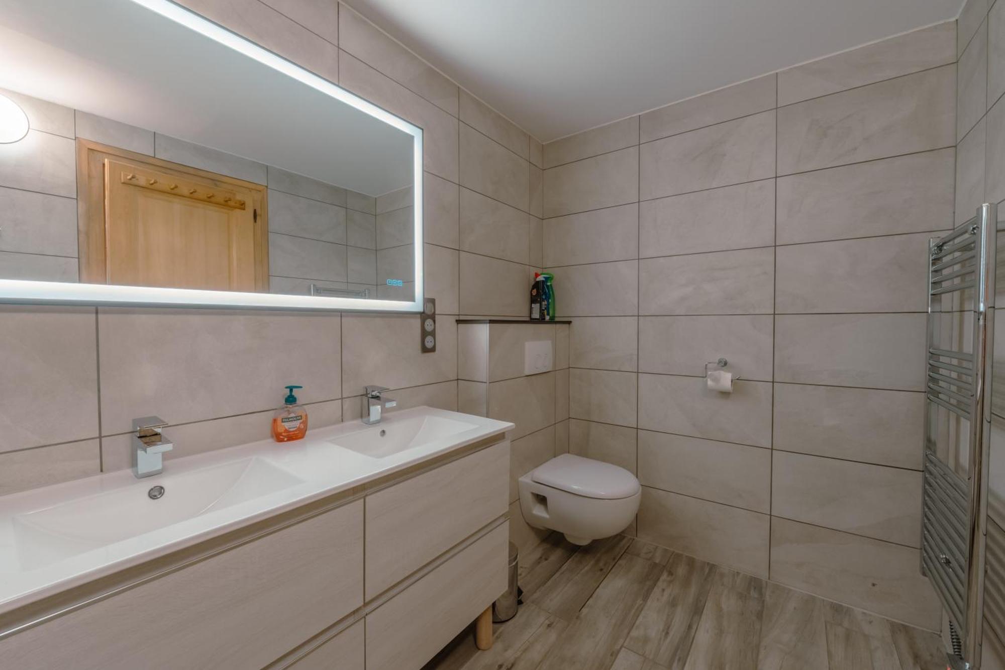 Chalet Muguet Gauche With Hot Tub Sleeps 10 Central 모르진 외부 사진